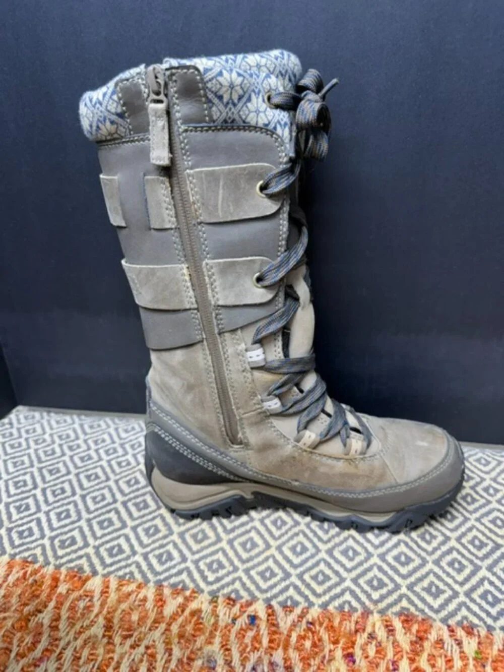 Merrell Polarand Rove Peak Woman's Size 6